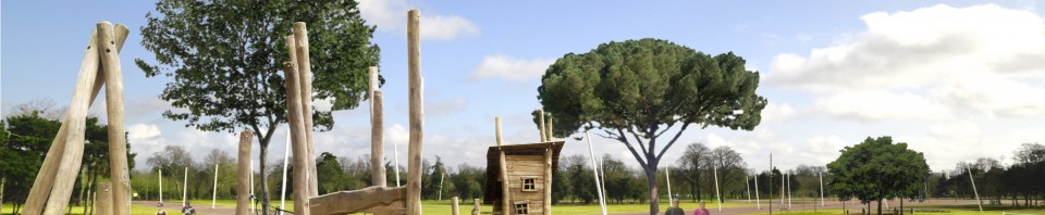 Réflexion sur la pelouse de Reuilly